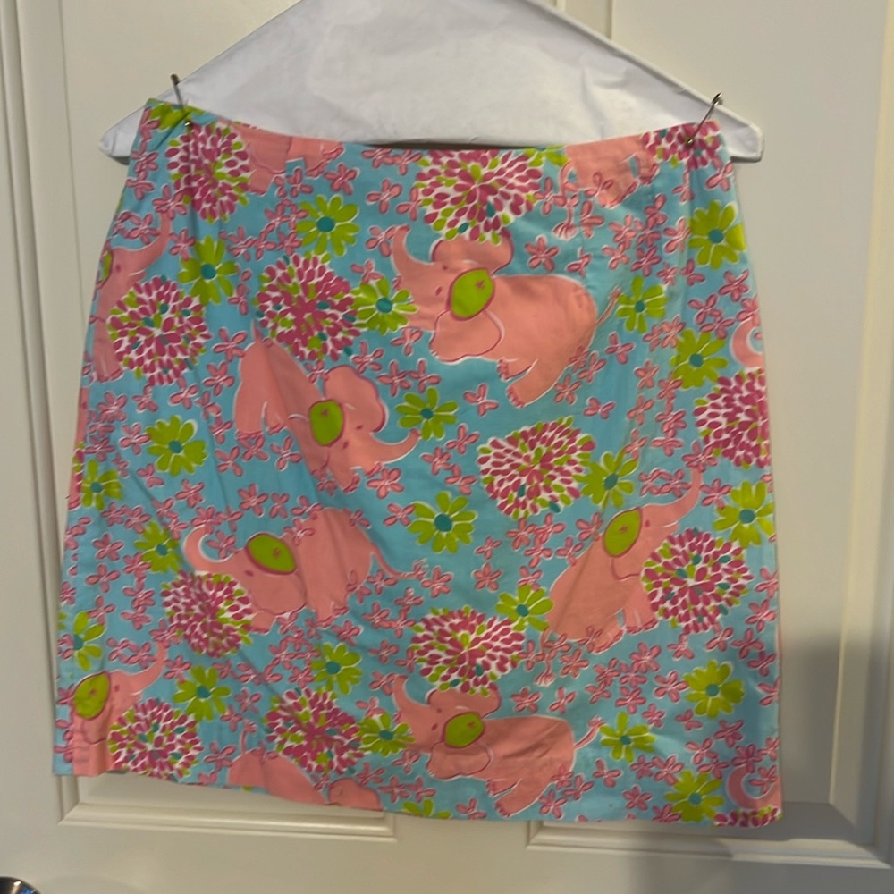 Classic Lily Pulitzer skirt. 100% cotton.